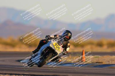 media/Jan-21-2023-CVMA (Sat) [[b9eef8ba1f]]/Race 13 500 Supersport-350 Supersport/